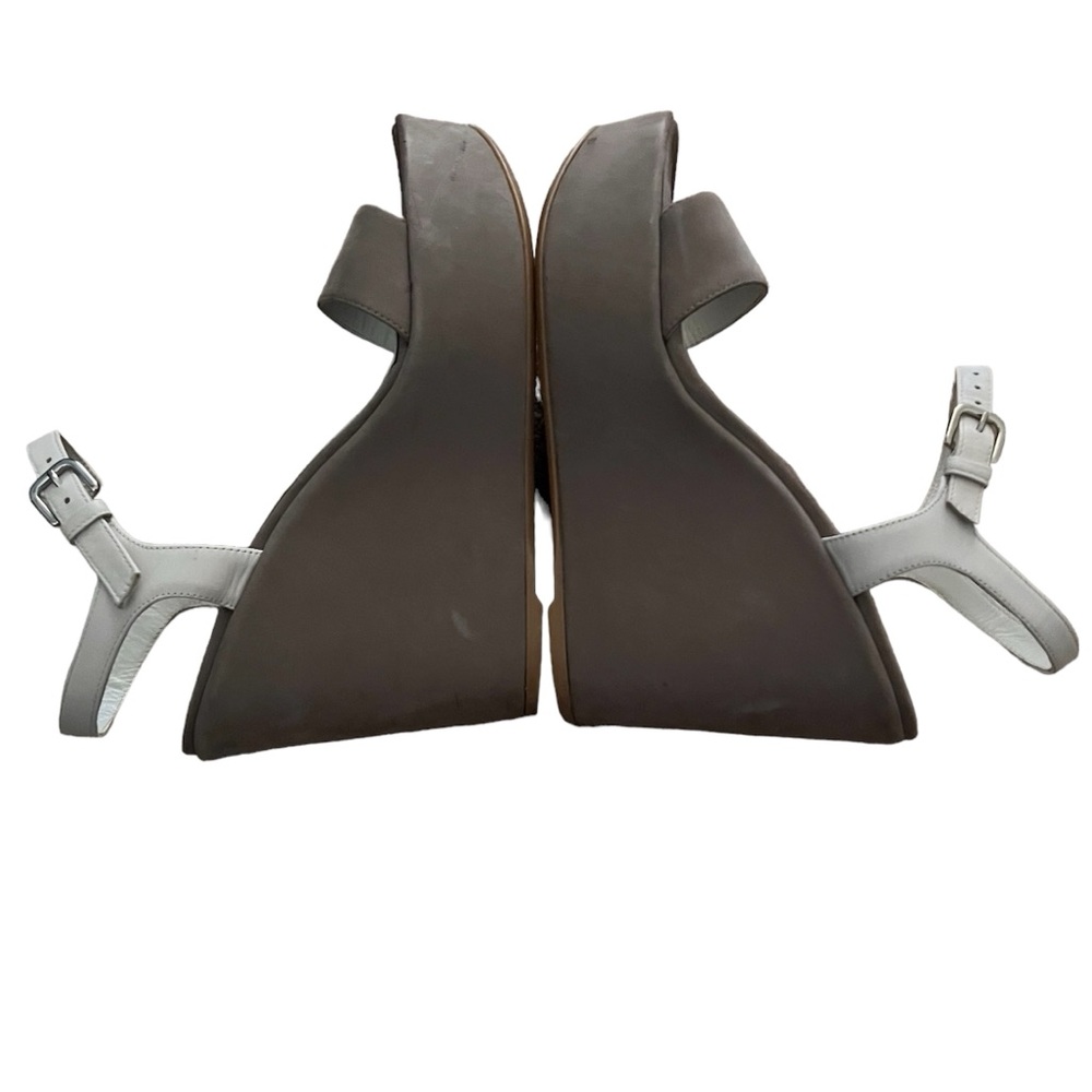 Stuart Weitzman Taupe Suede Platform Wedge Sandal… - image 5